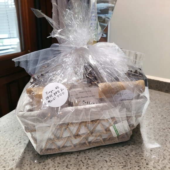 Handcrafted Handmade Custom Gift Baskets Available Seasonal Items Custom Ask - Picture 13 of 16